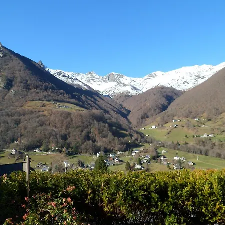 Chalet Des Trois Ours * コテレ